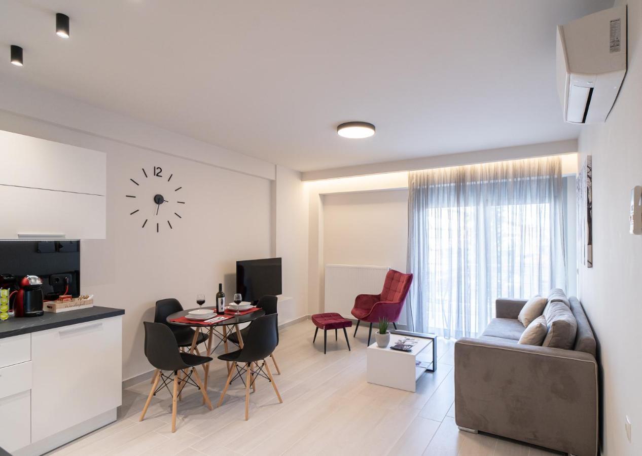 Petit Palace Apartment *